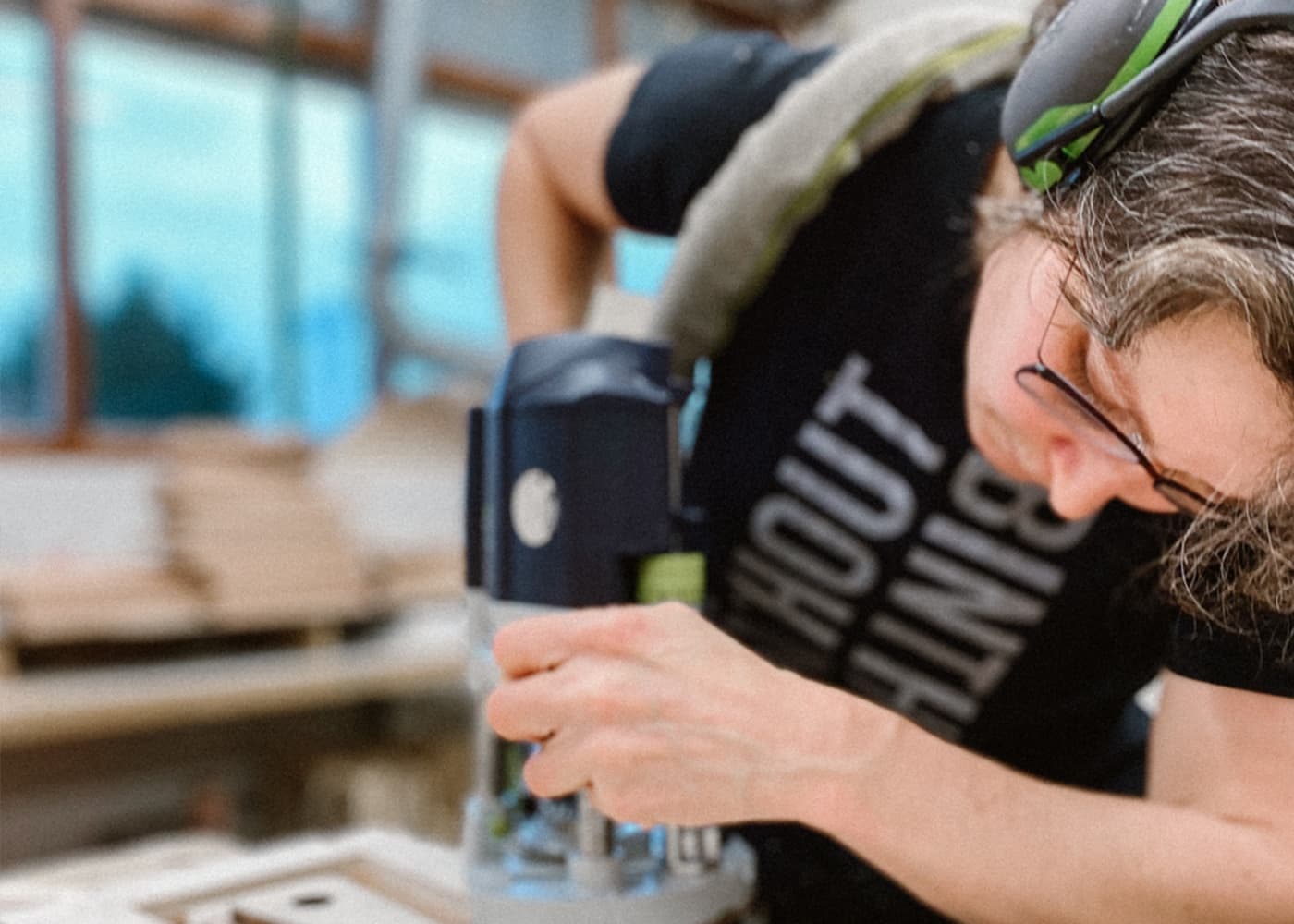 Frezen met festool bovenfrees binthout werkplaats